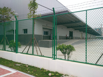 鋼板網(wǎng)護欄 鋼板網(wǎng)護欄