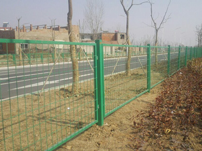 安徽蚌埠黃山大道綠化隔離項目 安徽蚌埠黃山大道綠化隔離項目